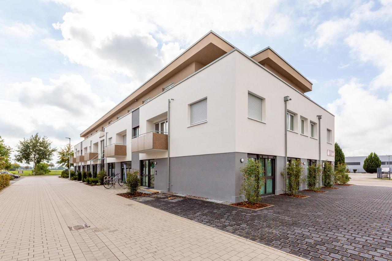 Boardinghouse Hirsch - Apartments In Kork Kehl Exteriör bild